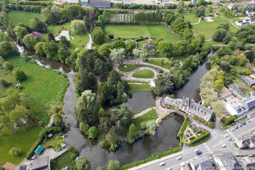 Moulins